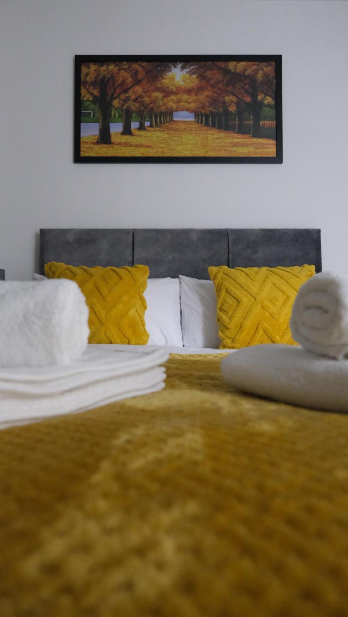 Modernized Three Bedroom House Near City Stadium, Attractions, City Centre - Sky N Netflix - Convenient Transport Manchester Kültér fotó