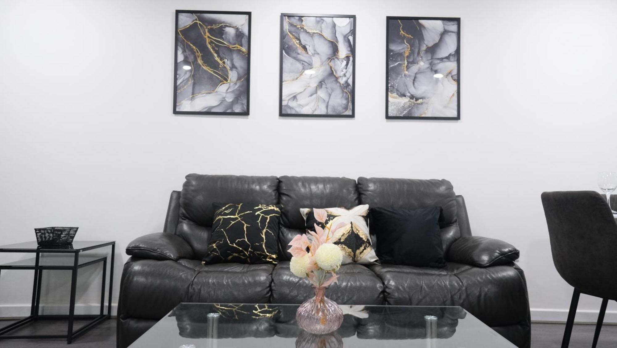 Modernized Three Bedroom House Near City Stadium, Attractions, City Centre - Sky N Netflix - Convenient Transport Manchester Kültér fotó